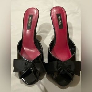 Black Patent Slides w Grosgrain ribbon detail